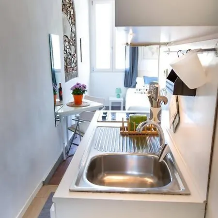 Apartament La Stanza Da Vinci Nel Centro Di